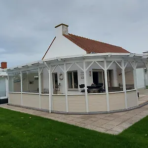 https://the-beach-house.hotelsghent.com